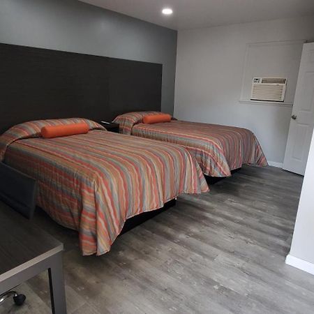 Villa Rosa Motel Painesville Bagian luar foto